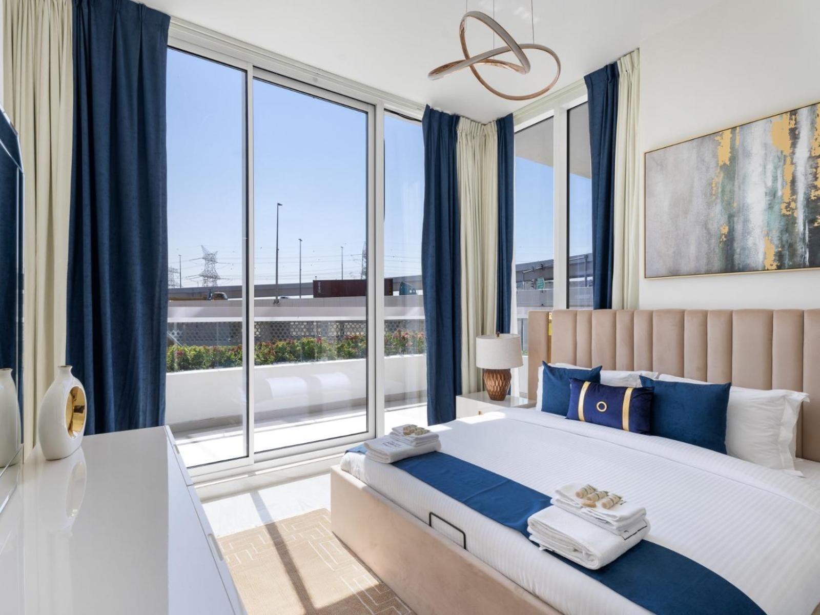 Comfy And Spacious 2br W Study In Gemz-5